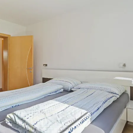Idyllic Holiday In With Balcony Apartment *