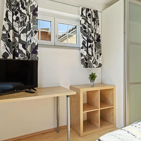 Idyllic Holiday In With Balcony 아파트 *